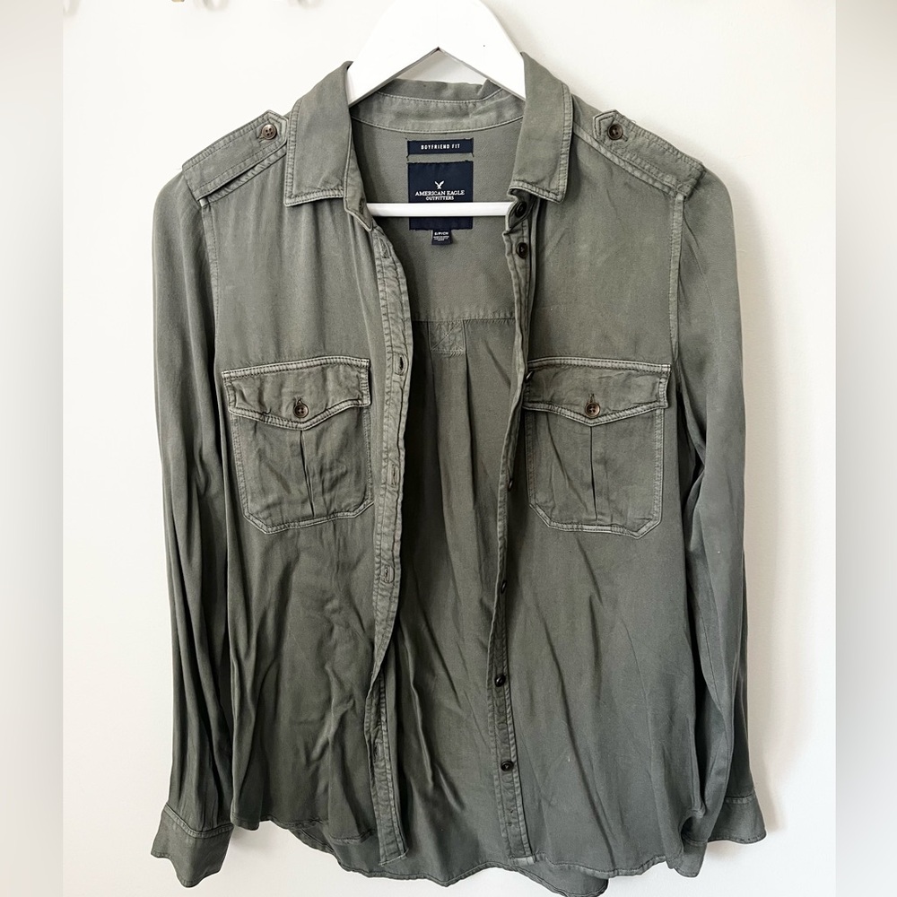 American Eagle Outfitters Boyfriend Fit Shirt - Olive